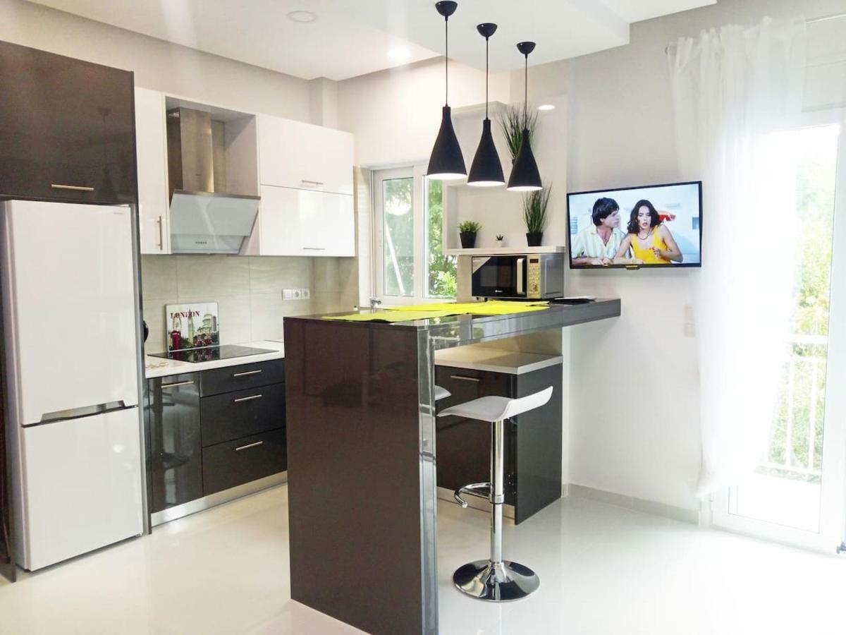 Luxury Apartment Next To The Sea Beach Athènes Extérieur photo