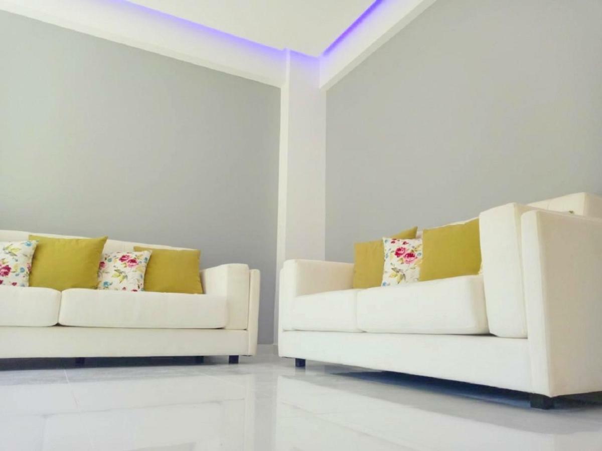 Luxury Apartment Next To The Sea Beach Athènes Extérieur photo